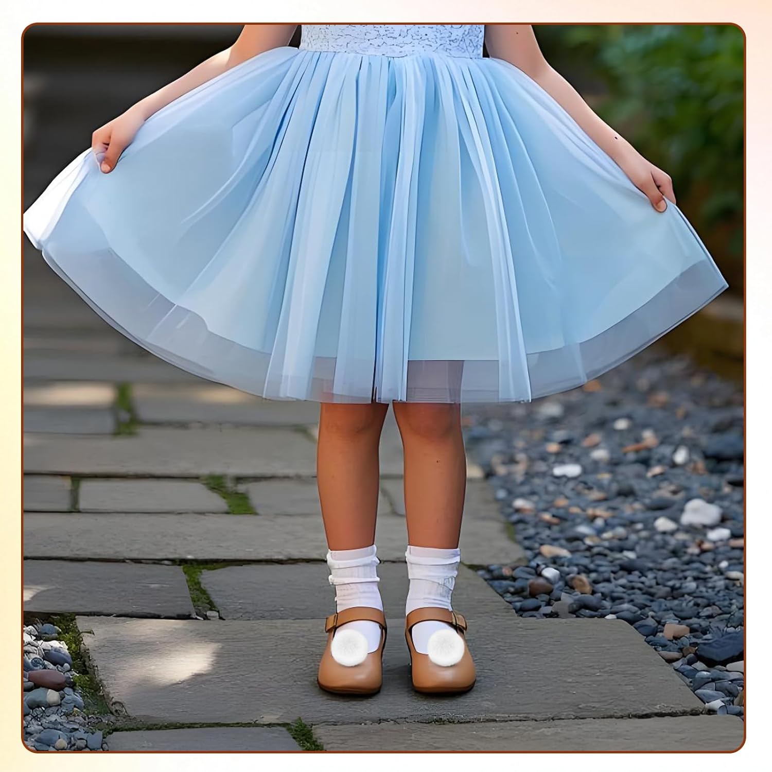 4 pinces à chaussures Fée Clochette à pompons blancs amovibles – Image 4