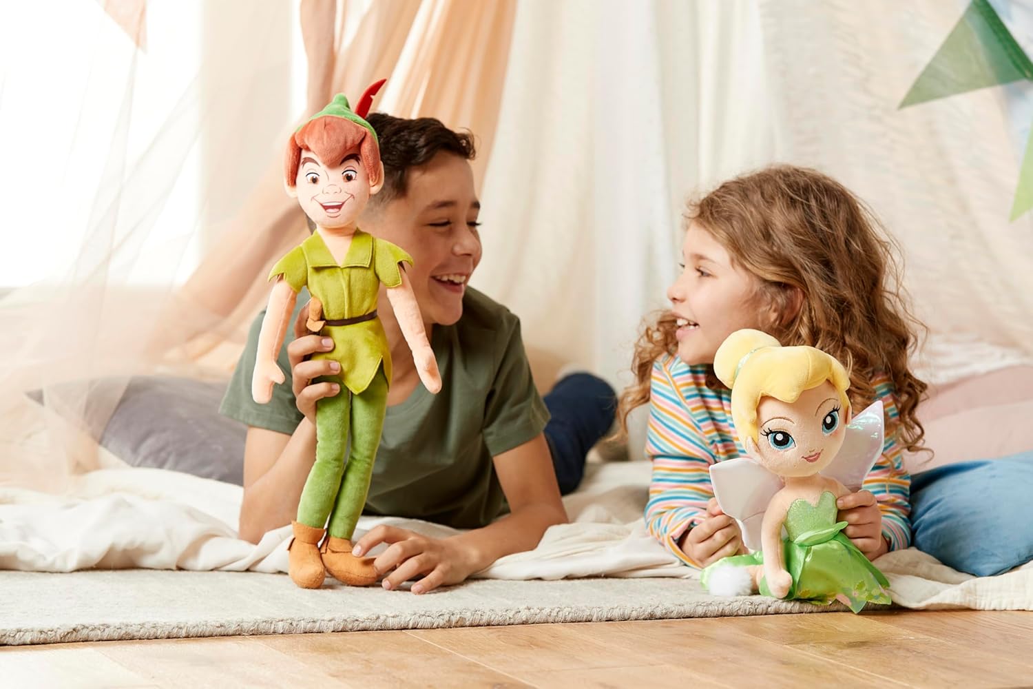 Poupée peluche Clochette Disney en robe satin, 35 cm – Image 3
